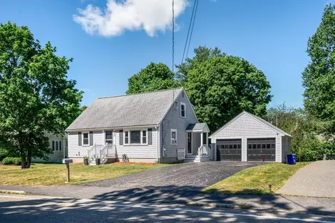 383 Salem St, Rockland, MA 02370