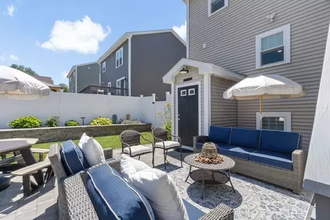 670 Bay St, Fall River, MA 02724 photo 40