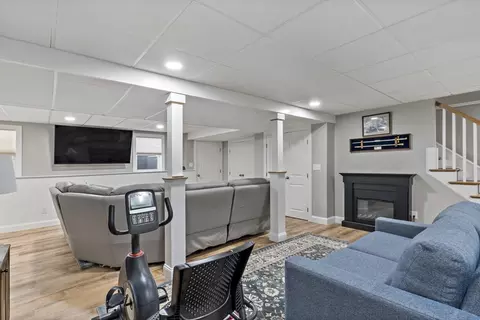 670 Bay St, Fall River, MA 02724 photo 31