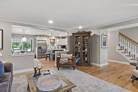 670 Bay St, Fall River, MA 02724 photo 6