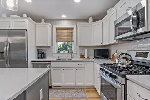 670 Bay St, Fall River, MA 02724 photo 12