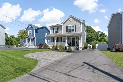 670 Bay St, Fall River, MA 02724 photo 2