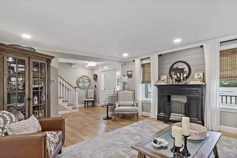 670 Bay St, Fall River, MA 02724 photo 5