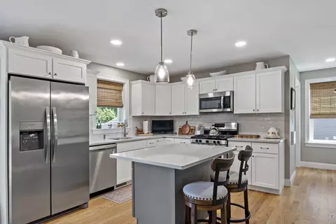 670 Bay St, Fall River, MA 02724 photo 15