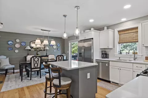 670 Bay St, Fall River, MA 02724 photo 11