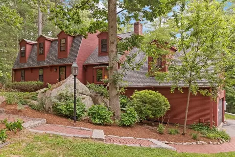 49 Noon Hill Ave, Norfolk, MA 02056