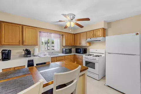 50 Clark St #22, Fall River, MA 02720 photo 4