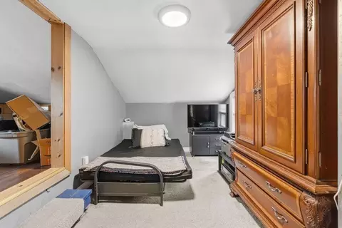Bedroom - 10 Ash St, Fairhaven, MA 02719 photo 5 of 6