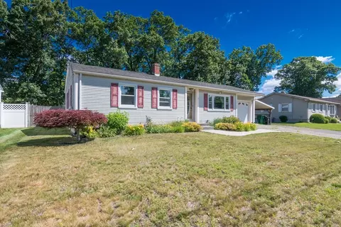 12 Daniel Dr, Chicopee, MA 01013 photo 22