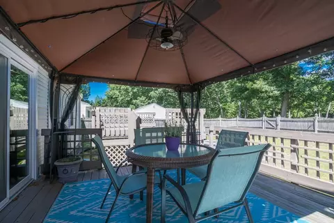 12 Daniel Dr, Chicopee, MA 01013 photo 17