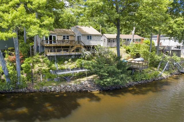 12 Roberts Park Rd, Holland, MA 01521