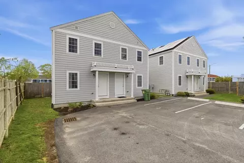 39 Pearl St, Hyannis, MA 02601 photo 17