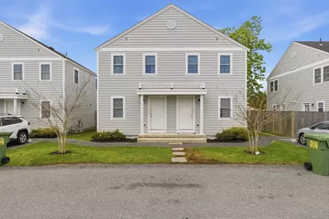 39 Pearl St, Hyannis, MA 02601 photo 13