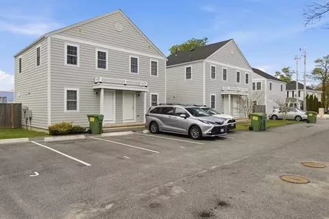 39 Pearl St, Hyannis, MA 02601 photo 18