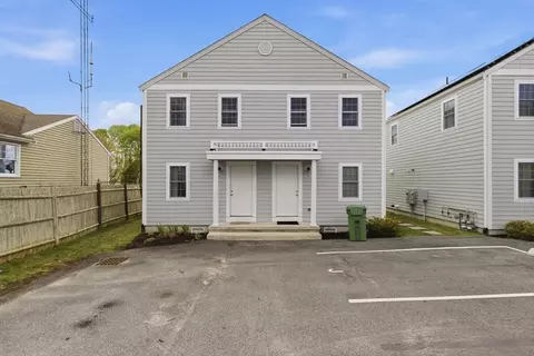 39 Pearl St, Hyannis, MA 02601 photo 16