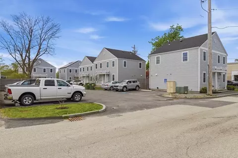 39 Pearl St, Hyannis, MA 02601 photo 11