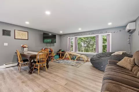 89 Jonathan St, Gardner, MA 01440 photo 6