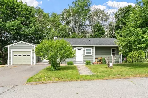 89 Jonathan St, Gardner, MA 01440 photo 3