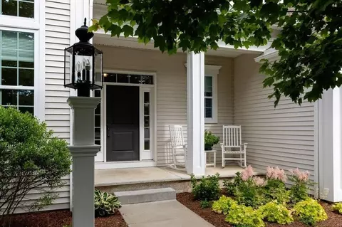 35 Snapping Bow, Plymouth, MA 02360