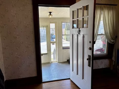 Entry Way - 91 Daviston St, Springfield, MA 01108 photo 6 of 6