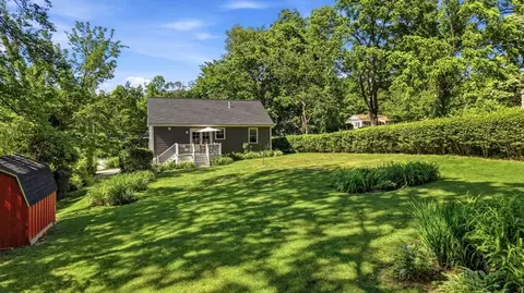 12 Cliff St, Worcester, MA 01607 photo 4