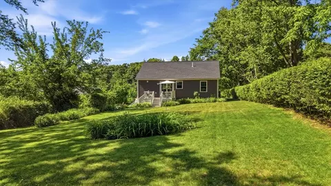 12 Cliff St, Worcester, MA 01607 photo 5