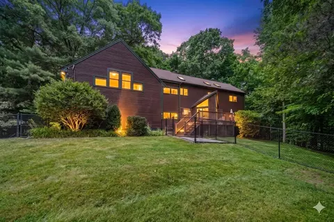 2 Off King Way, Groveland, MA 01834