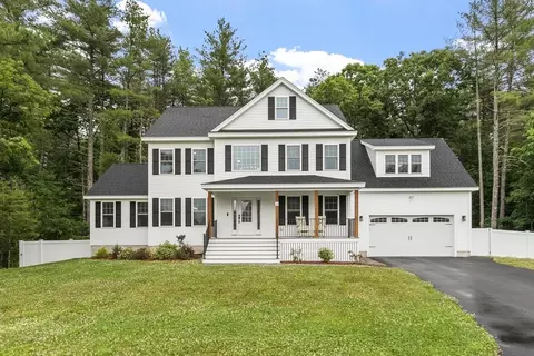 23 Bacon St, Pepperell, MA 01463