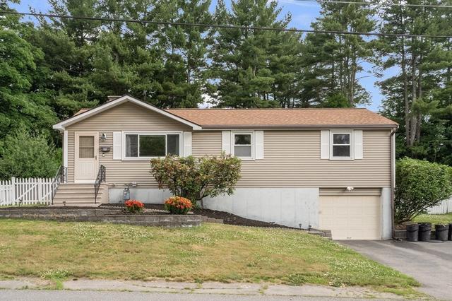 32 Arapahoe Rd, Bellingham, MA 02019