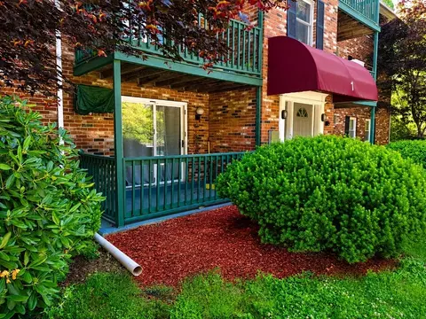 75 Huntoon Memorial Hwy #1-1, Leicester, MA 01524