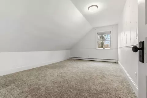Bedroom - 54 Rabbit Rd, Salisbury, MA 01952 photo 3 of 5