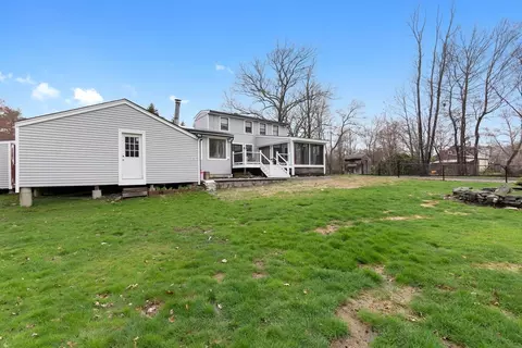Exterior - 54 Rabbit Rd, Salisbury, MA 01952 photo 3 of 9