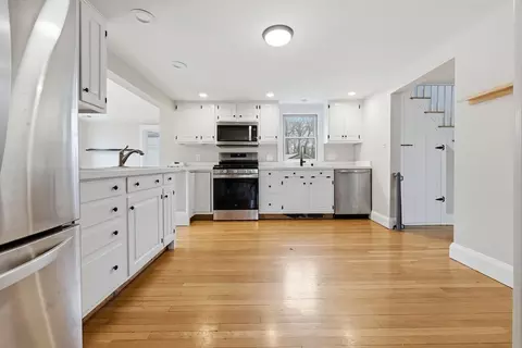 Kitchen - 54 Rabbit Rd, Salisbury, MA 01952 photo 1 of 3