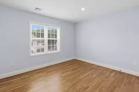489 Spring, Fall River, MA 02721 photo 13