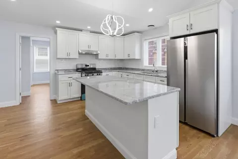 489 Spring, Fall River, MA 02721 photo 3