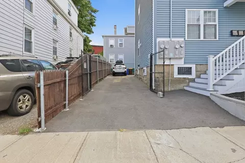 489 Spring, Fall River, MA 02721 photo 22