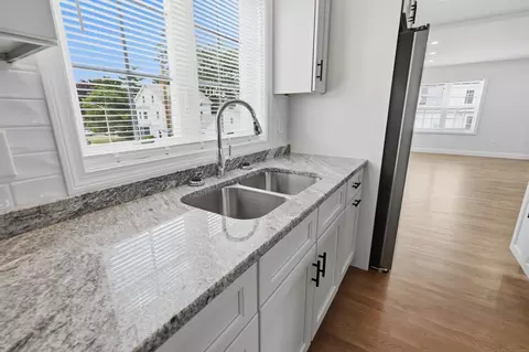 489 Spring, Fall River, MA 02721 photo 6