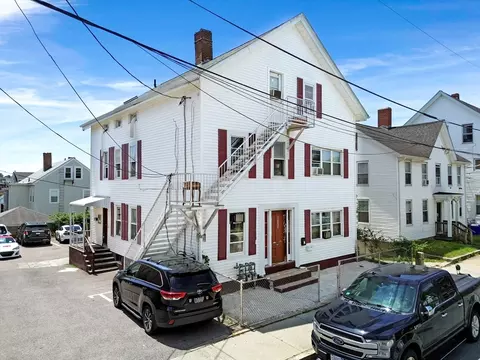 199 Franklin St, Fall River, MA 02720