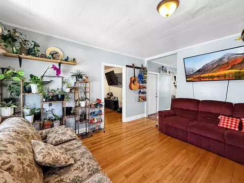 Living - 199 Franklin St, Fall River, MA 02720 photo 3 of 7