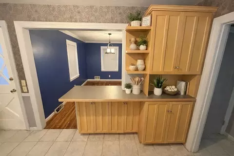 116 Derby Dingle St, Springfield, MA 01107 photo 4