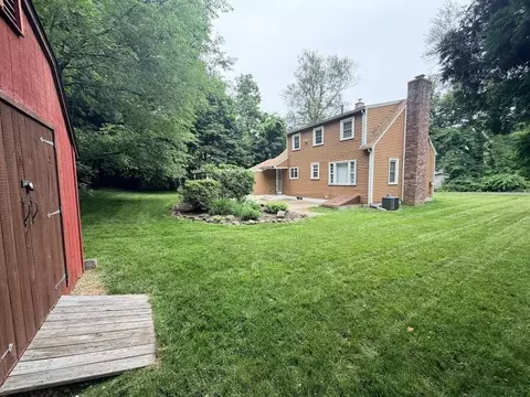 116 Derby Dingle St, Springfield, MA 01107 photo 15