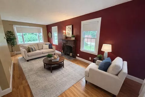 116 Derby Dingle St, Springfield, MA 01107 photo 6
