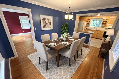 116 Derby Dingle St, Springfield, MA 01107 photo 5