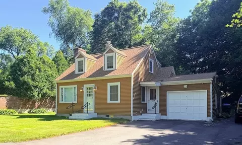 116 Derby Dingle St, Springfield, MA 01107 photo 31