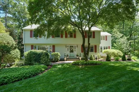 15 Carter Dr, Framingham, MA 01701