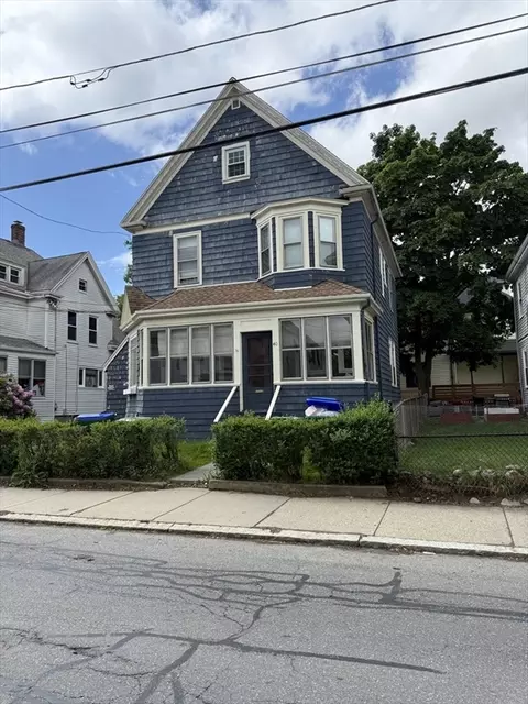 38 Summer St, Medford, MA 02155