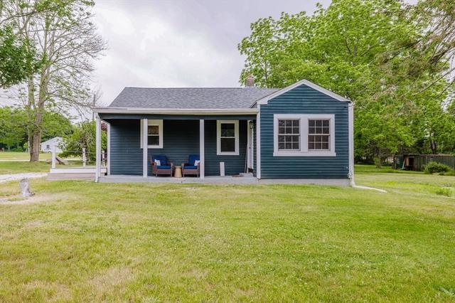 1500 Crandall Rd, Tiverton, RI 02878