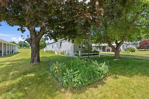 281 Chauncey Walker St #373, Belchertown, MA 01007
