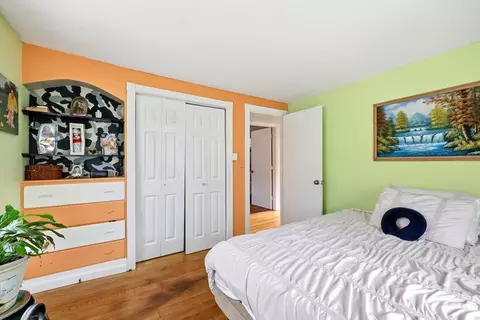 Bedroom - 23 Phelps St, Easthampton, MA 01027 photo 6 of 9