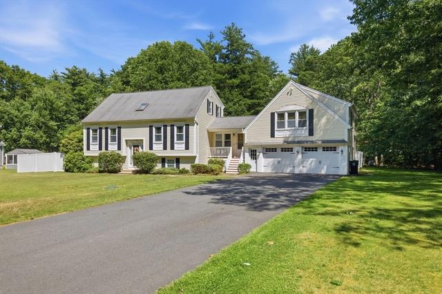 16 Fairview Farm Rd, Haverhill, MA 01832
